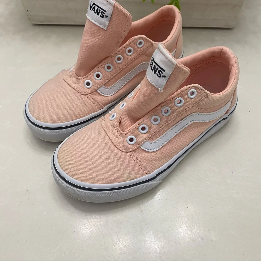 Vans Ward Low Top Sneakers Youth‎ Missy Size 13 Peach Apricot Pink